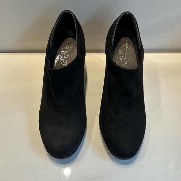Aerosoles Heelrest Black Suede 3in Heel Comfy Soft Slip on Ankle Boot - Picture 3 of 13